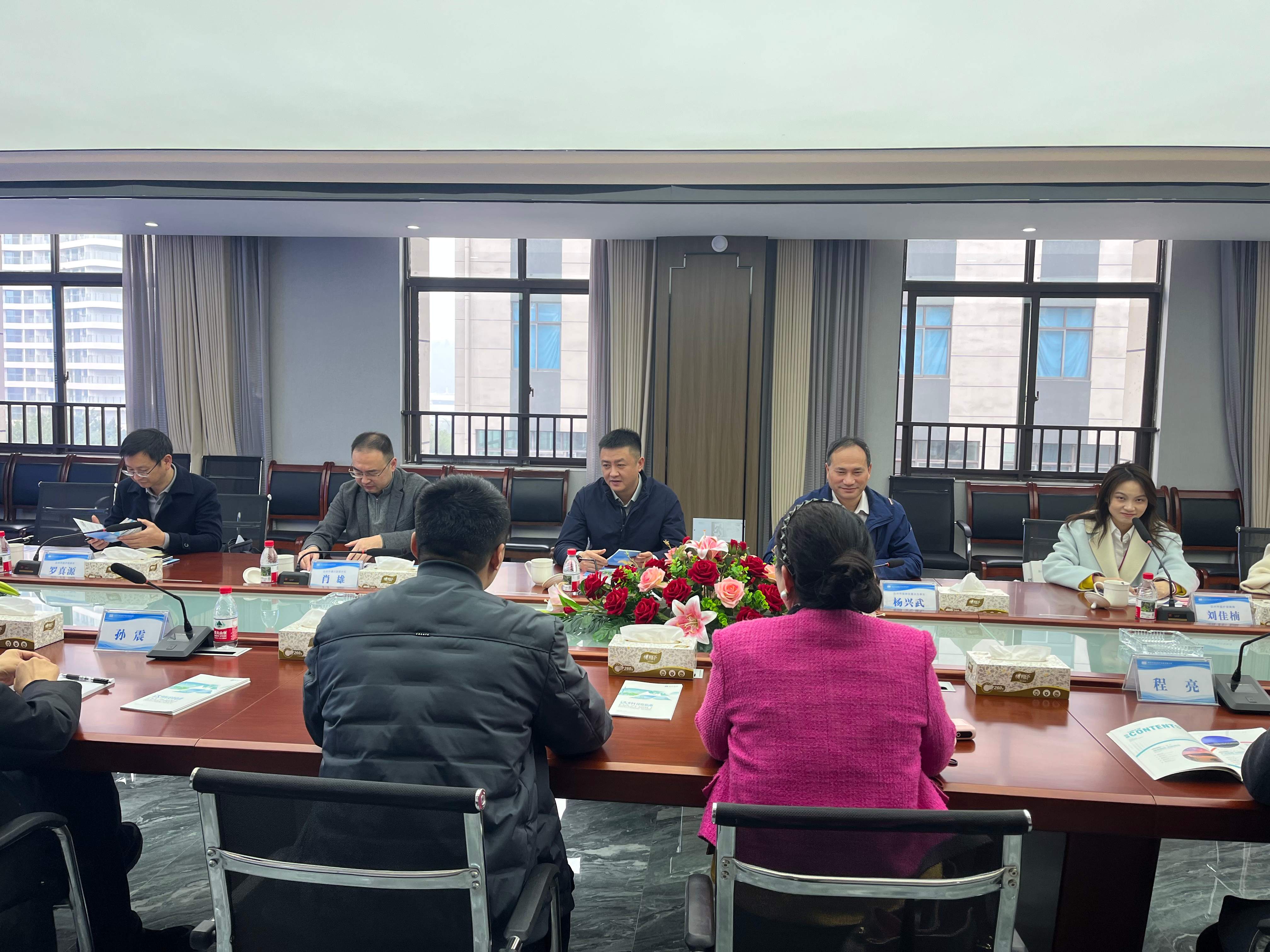 宏冠医疗喜迎多方贵宾：共商医疗产业创新合作